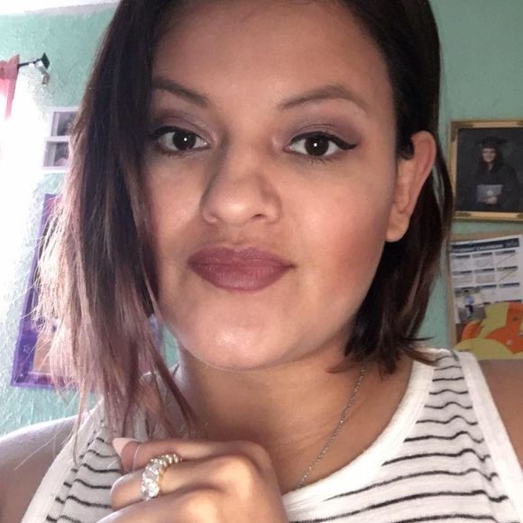 Meet your Posher, Erika - Picture 1 of 1